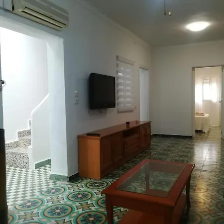 Casa Rodrigo, Acogedora Casa 1 Dormitorio, Planta Baja Toda La Casa, Opción De Parking Cercano Consultar Precio *